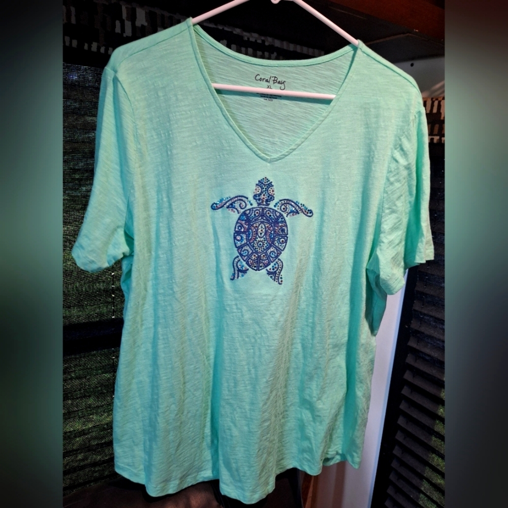 Coral Bay Aqua Turtle Print Women's Tee